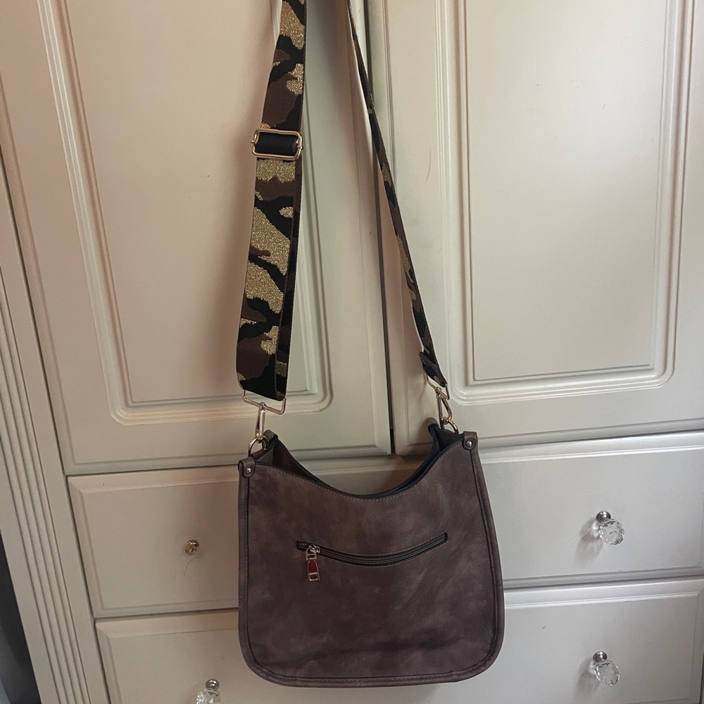 Jen and Co Purse w 3 Removable Straps